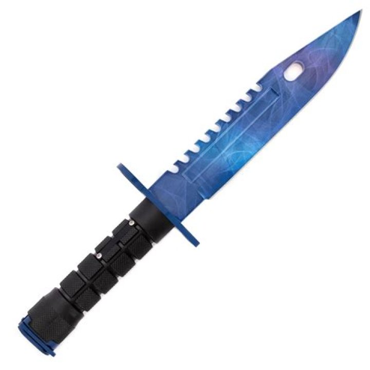 Can a knife scratch sapphire?