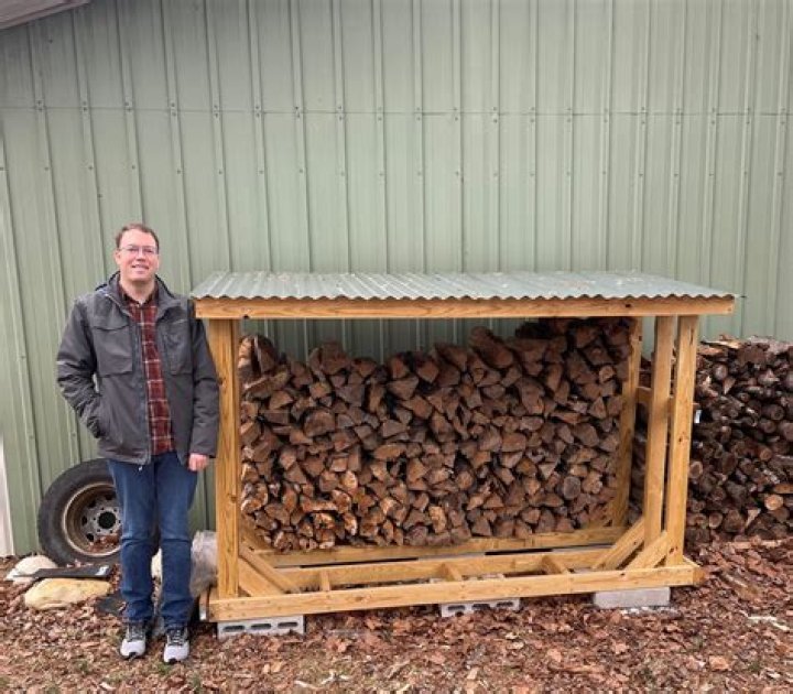 Can firewood be stacked on ground?