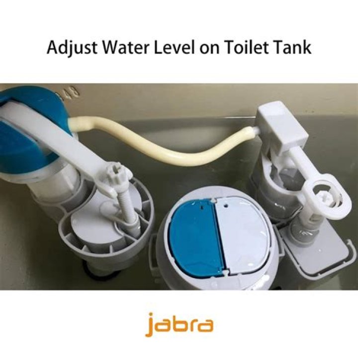 Can you put CLR in toilet tank?