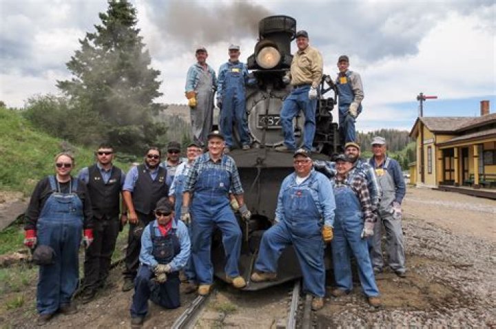 Do train engineers sleep on the train?
