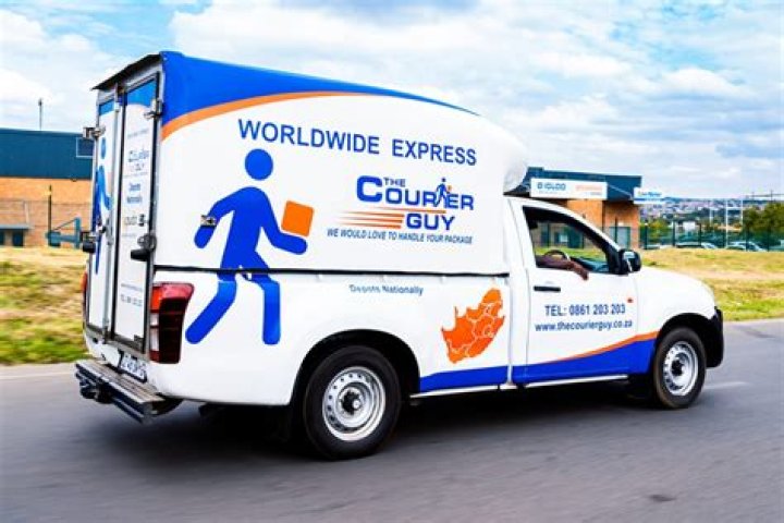 Does Jim Courier have a family?