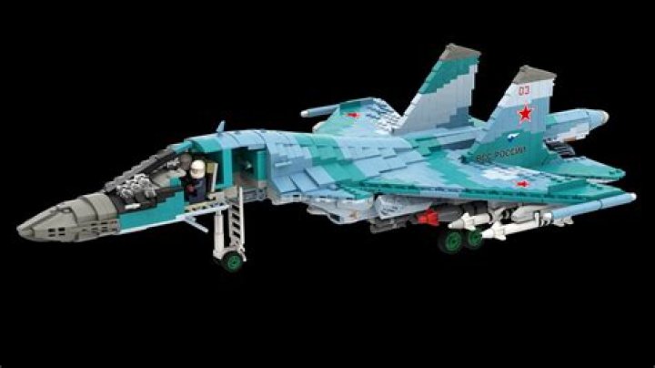 Does the SU 34 have a toilet?