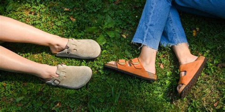 How do you walk in Birkenstocks?