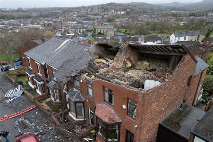 How do you win a bidding war on a house UK?