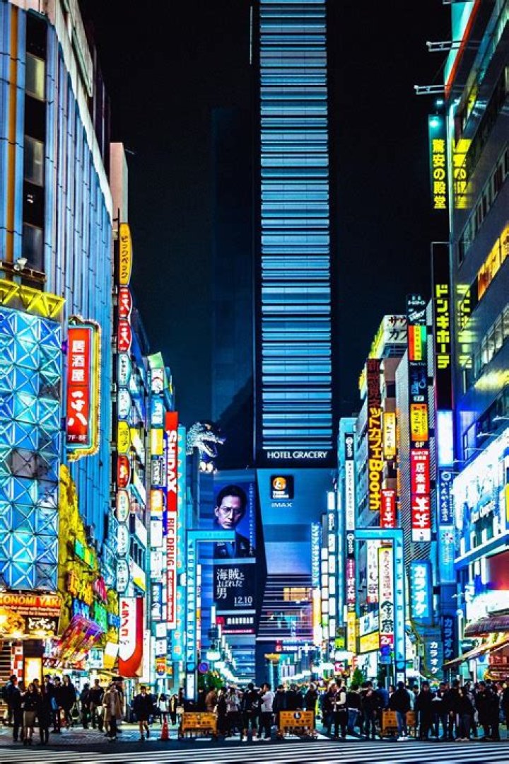 Is Tokyo a dirty city?