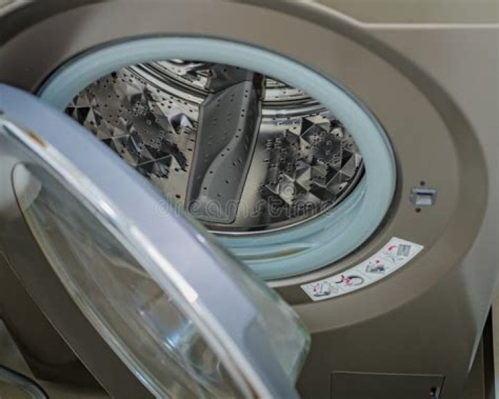 Should you leave front load washer door open?