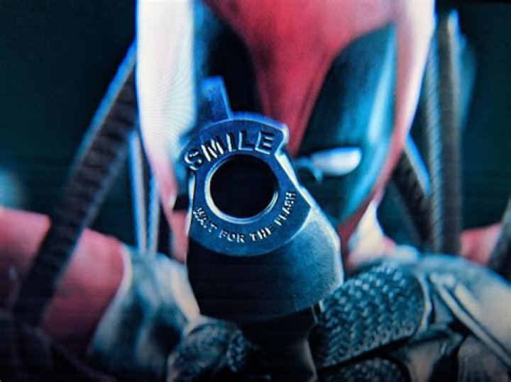 What gun does Deadpool use?
