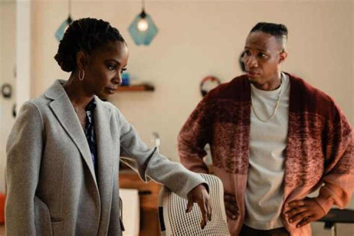 Who is Zeke's mother on Power?
